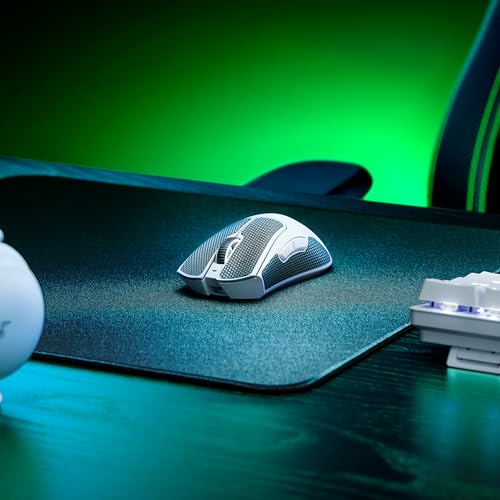 Razer DeathAdder V3 Pro Wireless Gaming Mouse, 63g Ultra Lightweight, Black B812
