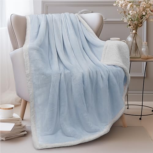 PAVILIA US Flag Throw Blanket for Sofa Couch Bed, Soft Microfiber Sherpa Fleece Reversible, 50 x 60 Inches W6859