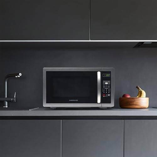 Farberware Countertop Microwave 1000W 1.1 cu ft Black Stainless Steel P5805