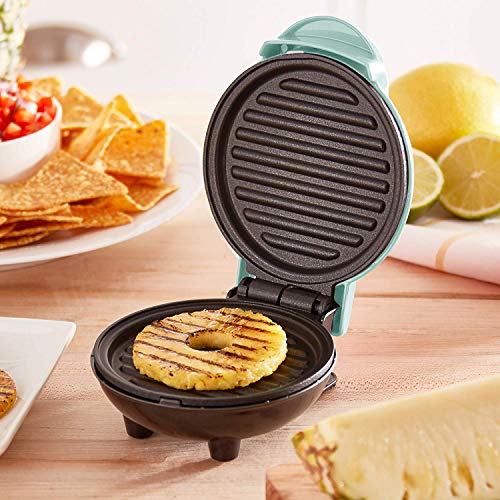 DASH Mini Toaster Oven Cooker for Bread, Bagels, Pizza, Paninis - Red B5381