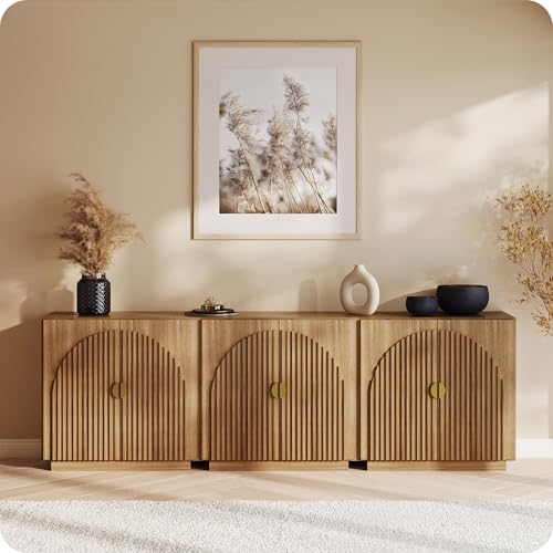BELLEZE 65 Inch Fluted Buffet Cabinet with Storage, Caramel Brown U96619
