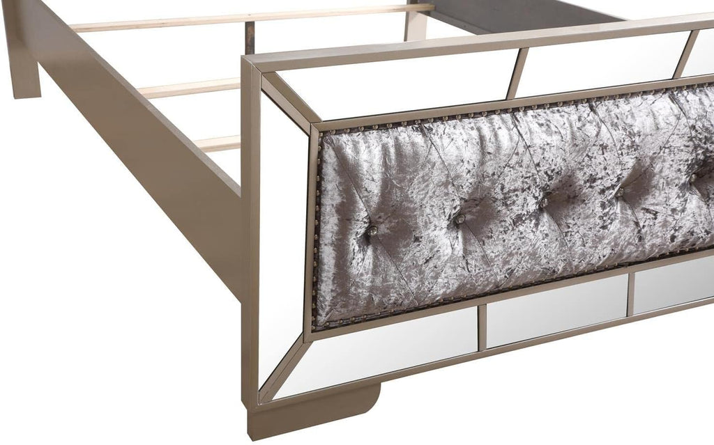 Hollywood Hills Silver Champagne Queen Panel Bed T325735