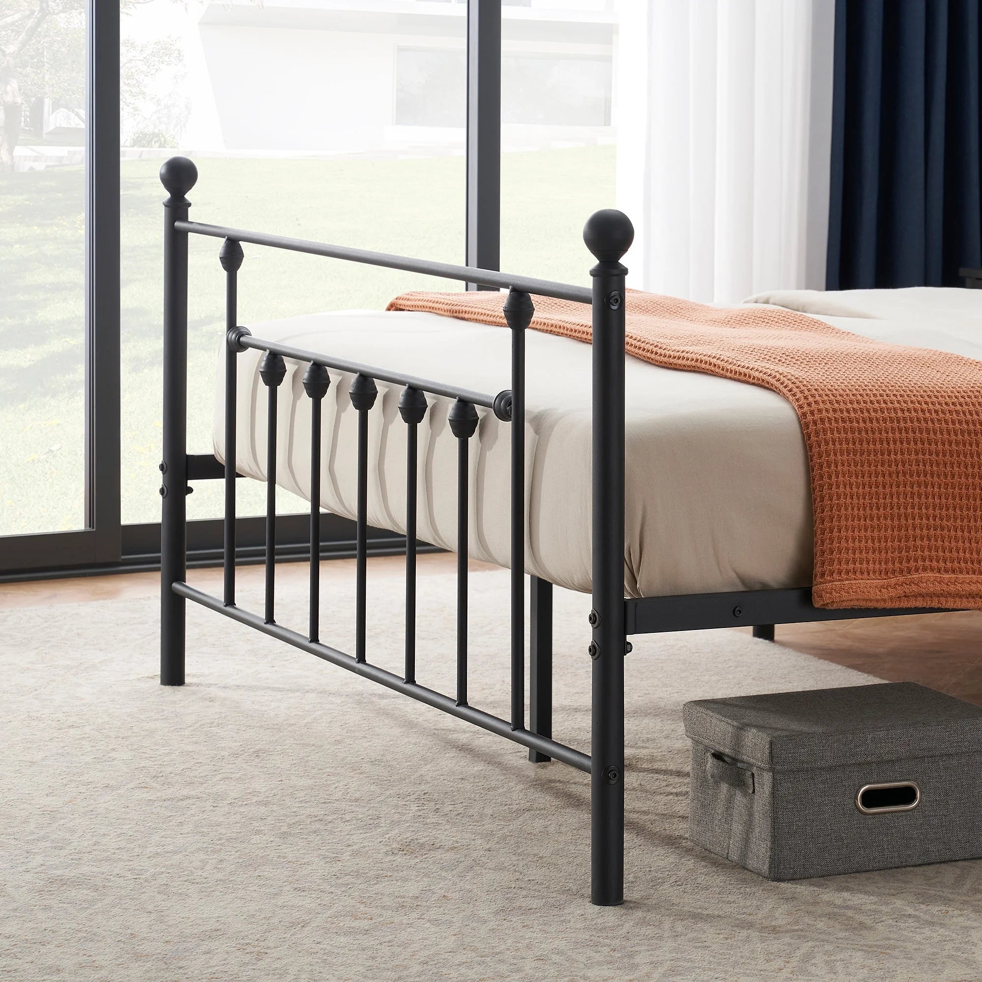VECELO Queen Size Metal Bed Frame with Headboard and Footboard I839797