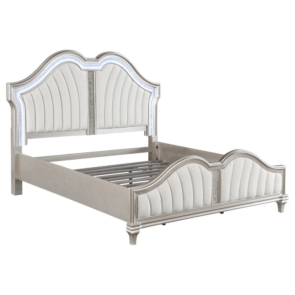 Maklaine 5-piece Wood Eastern King Bedroom Set Ivory Silver Oak Q62597
