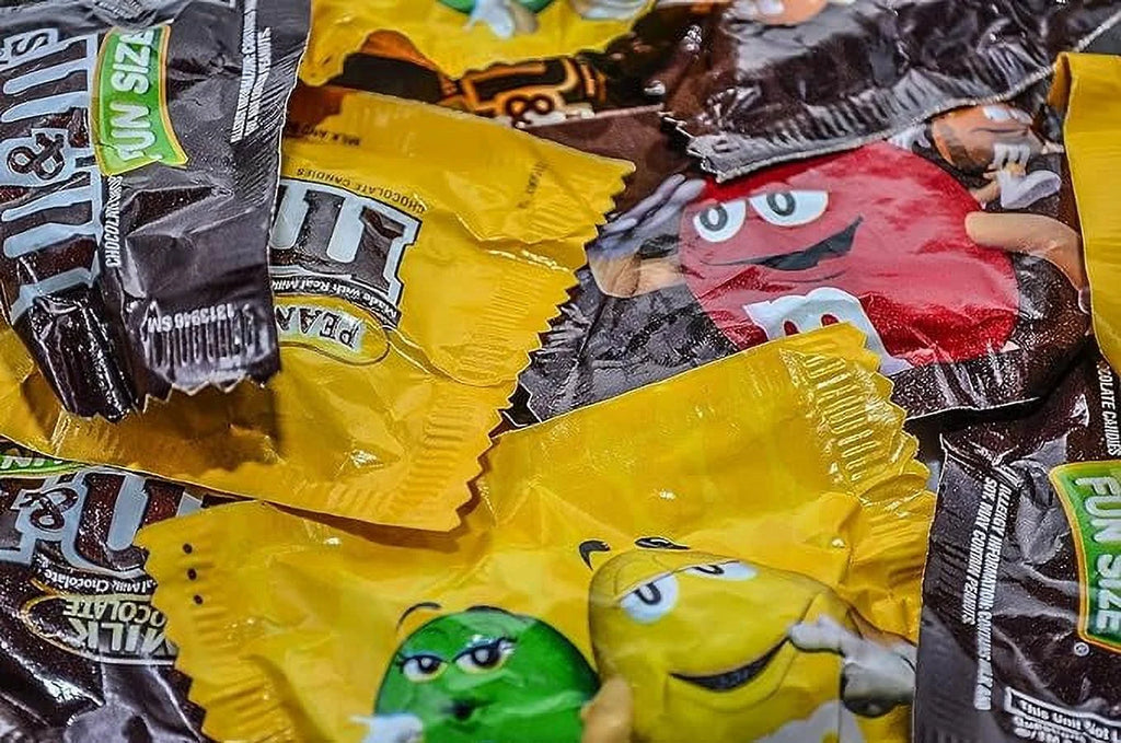 West End Foods Chocolate Candy Bundle with Twix, Snickers, Milky Way, M&M's, Skittles, Starburst P260